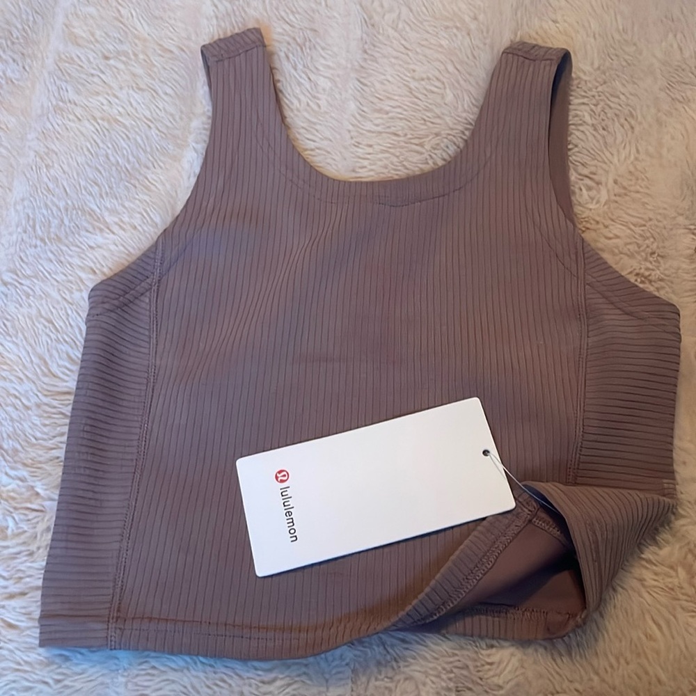 Lululemon cropped tank
